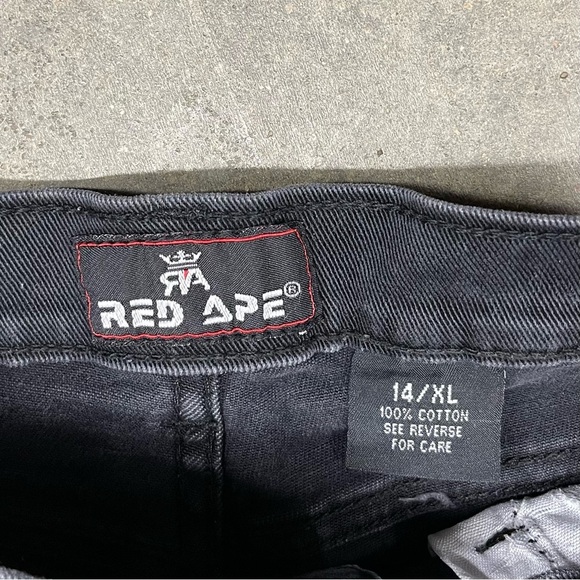 Red Ape Black Ribbed Patches Paint Splatter Jeans - Picture 4 of 9